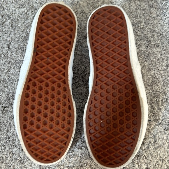 White checkerboard vans - Picture 4 of 7